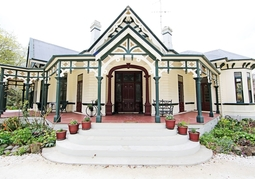 New Zealand Travel Offer