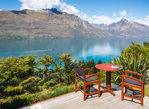 Azur Lodge