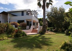 New Zealand Travel Offer