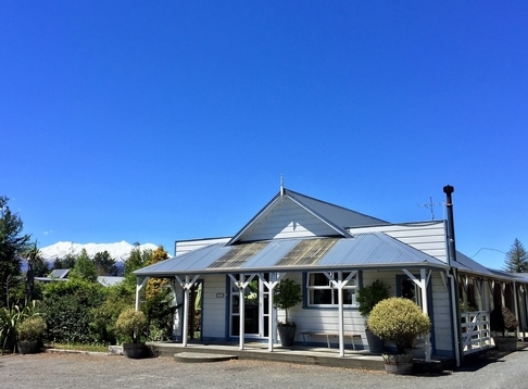 Tongariro Crossing Lodge 