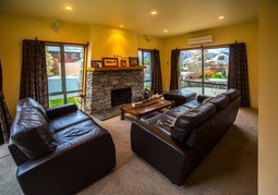 New Zealand Travel Offer